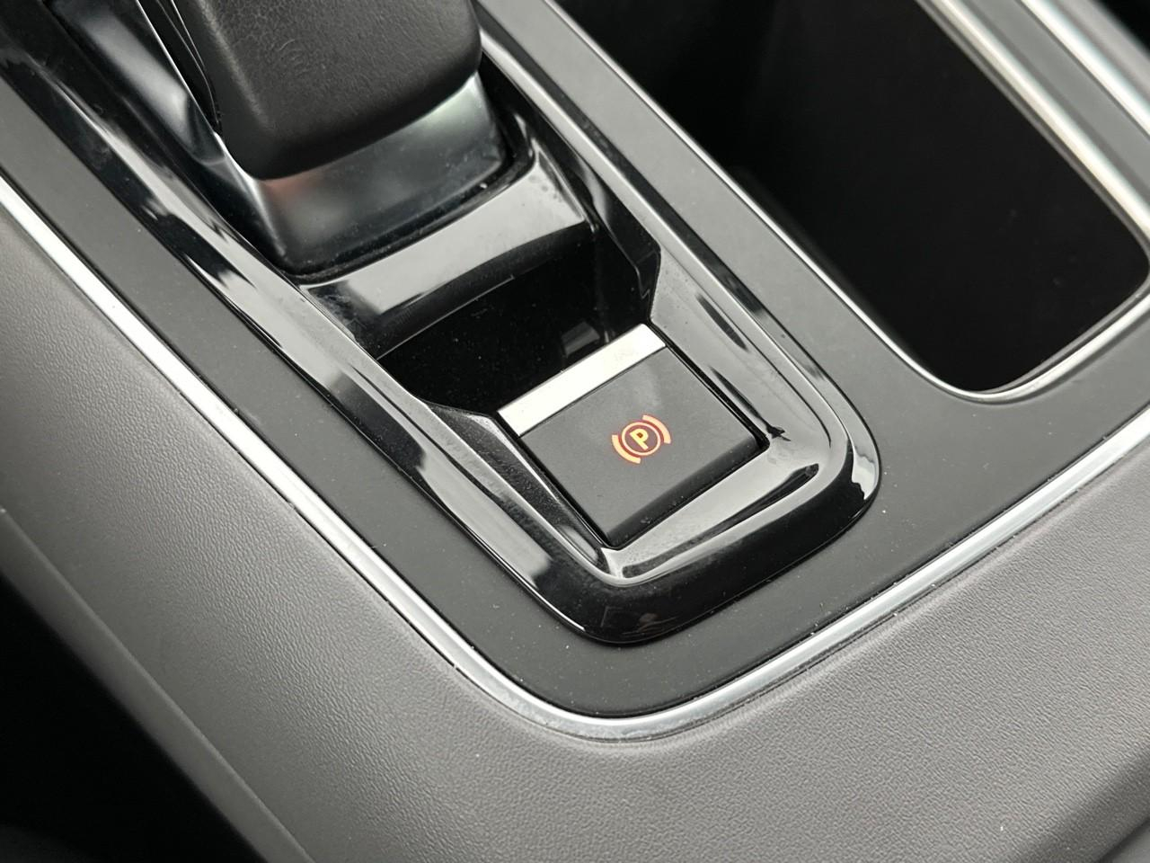 Citroën C5 Aircross hybride rechargeable 225 s&s e-eat8 shine — photo 33