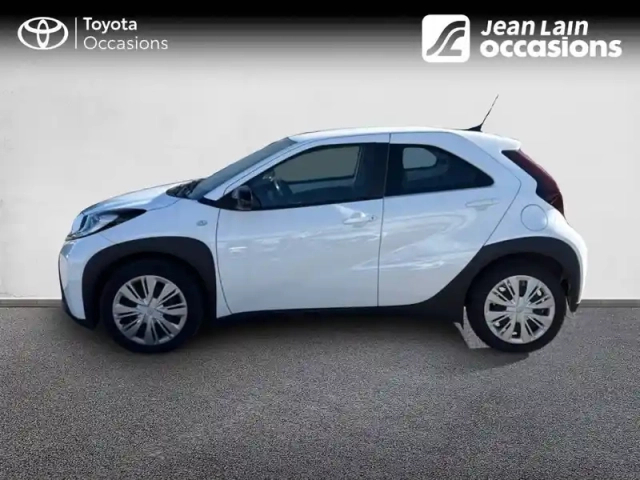 Toyota Aygo X 1.0 vvt-i 72 — photo 8