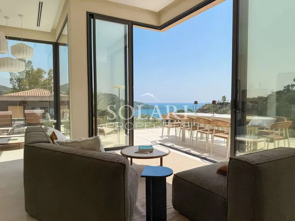 Villa 7 pièces 270 m²