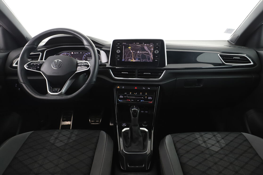 Volkswagen T-Roc 2.0 TDI R-Line DSG7 — photo 11