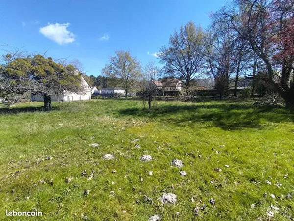 Terrain 1100 m² Parigné-l'Évêque