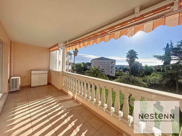 FREJUS - T4 lumineux en étage élevé avec garage, cave et terrasse ? Résidence de standing