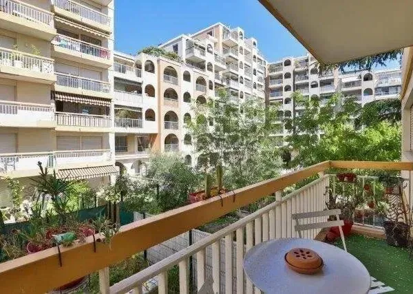 Nice - Accropolis - STUDIO MEUBLE
