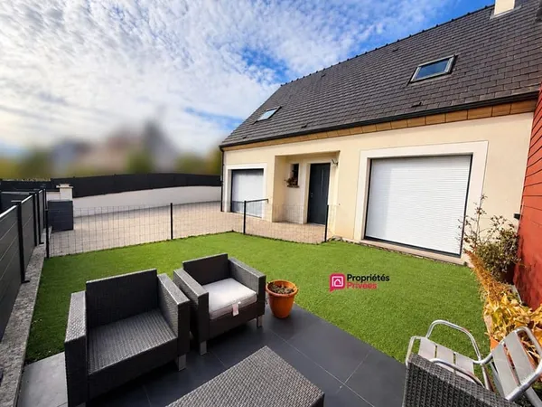VÉMARS MAISON FAMILIALE DE 92 M² AVEC 3 CHAMBRES, GARAGE ET AGRÉABLE ESPACE EXTÉRIEUR
