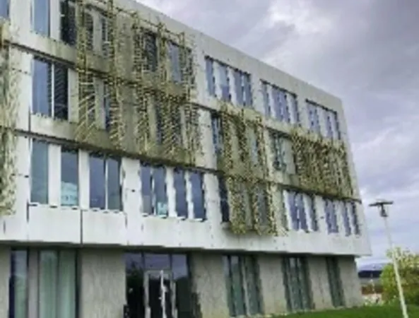 Bureaux 466 m²