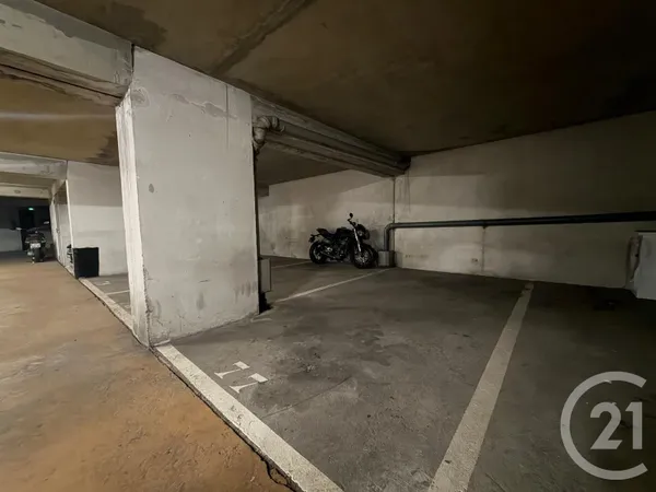 Parking 11 m²
