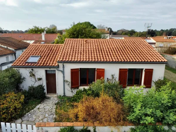 Maison de plain-pied à Grand-Village-Plage ,800 mètres de la