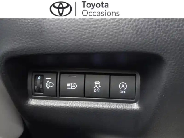 Toyota Aygo x 1.0 vvt-i 72ch dynamic s-cvt my23 — photo 13