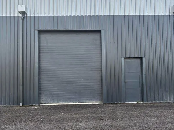 À louer dépôt Montussan 145m2