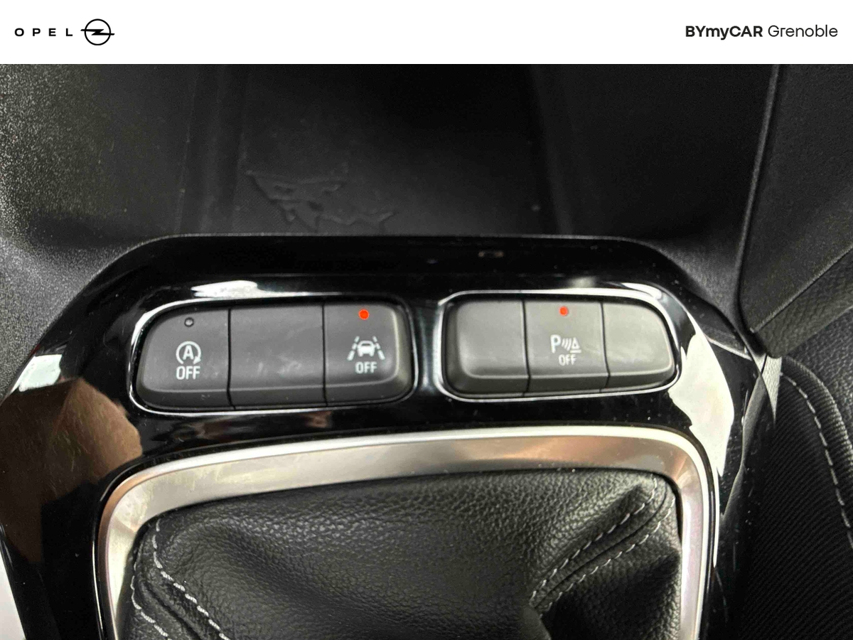 Opel Corsa 1.2 Turbo 100 ch BVM6 — photo 22