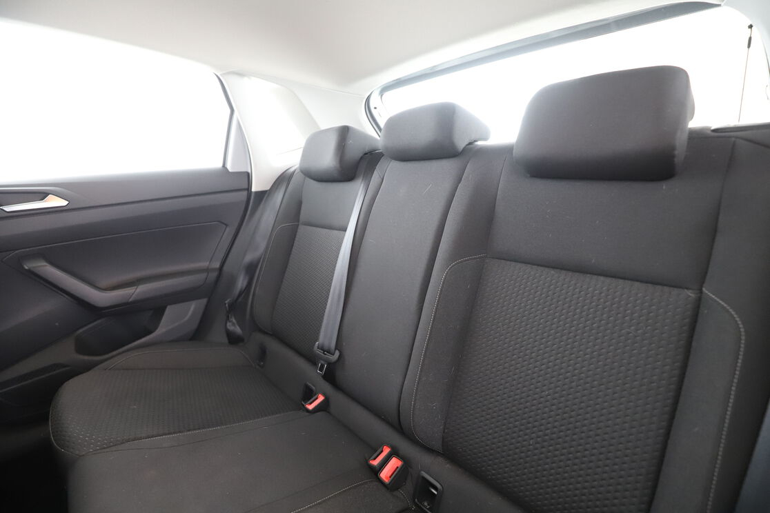 Volkswagen Polo 1.0 TSI Lounge Business DSG7 — photo 13