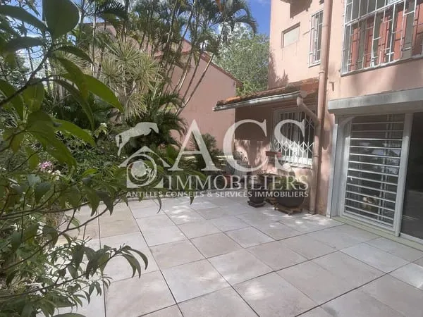 Appartement 4 pièces 124 m²