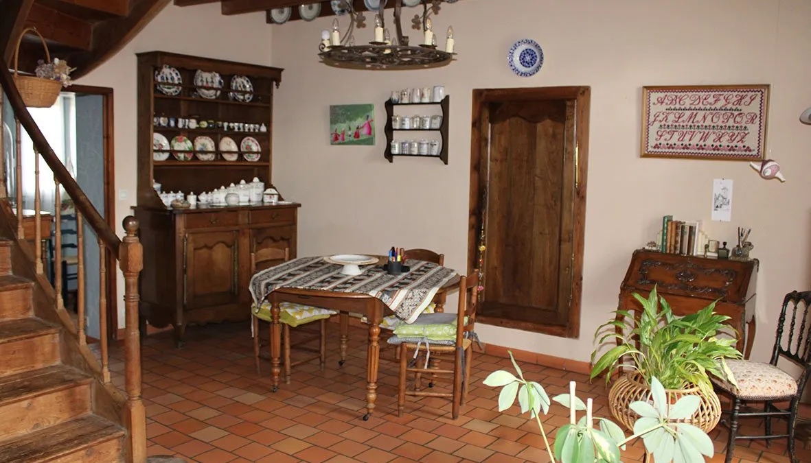 Photo 3