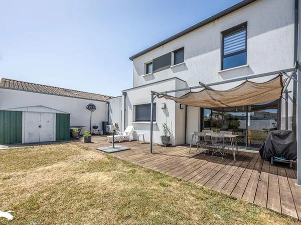 Contemporaine de 5 pièces principales