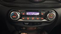 Nissan Juke 1.6 Hybrid 143ch Tekna 2022.5 — photo 27