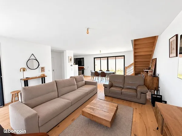 Maison 5 pièces 146 m²