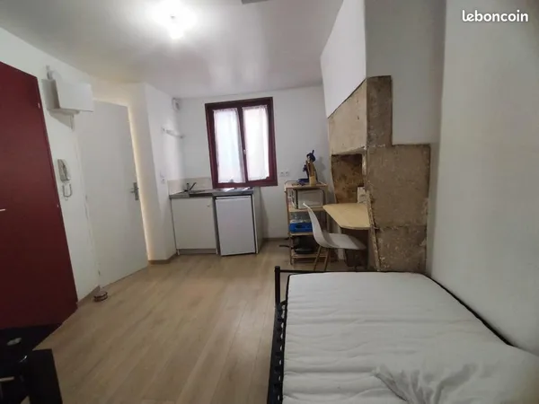 Studio 1 pièce 21 m²