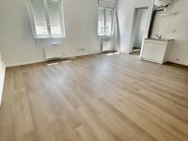 Studio 1 pièce 25 m²