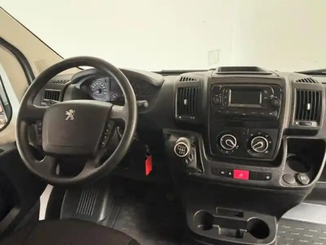 Peugeot Boxer fg l2h2 3.5 140 clim bluetooth radar interieur bois — photo 7