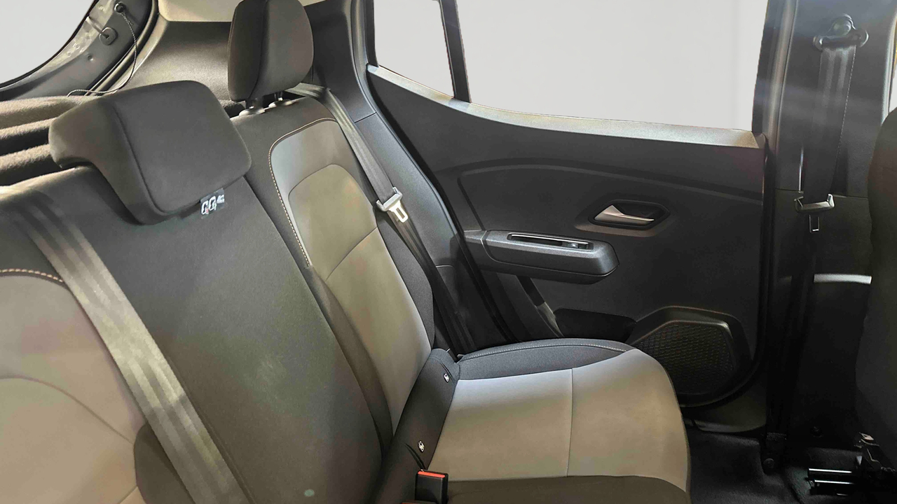 Dacia Sandero ECO-G 100 GSR2 — photo 32