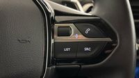 Peugeot 3008 1.2 PureTech 130ch S&S Active Pack EAT8 — photo 25