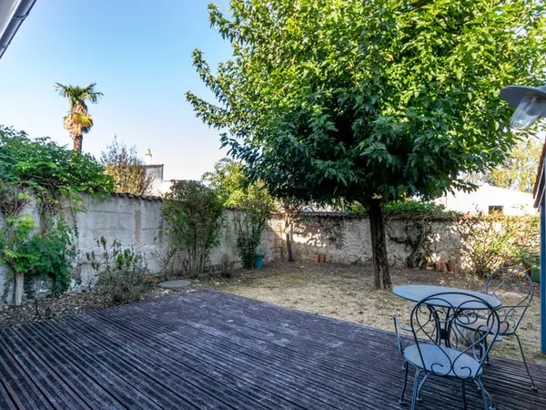 MAISON DE VILLE, 162 M2, 4 CHAMBRES, JARDIN, GARAGE