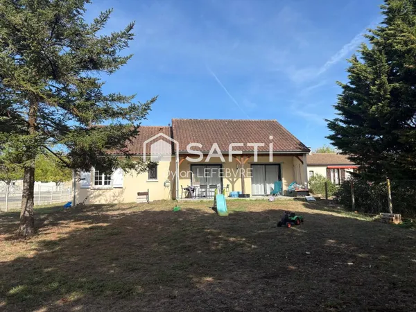 MAISON DE PLAIN-PIED 140m² - 3 CHAMBRES - SUITE PARENTALE - THURÉ
