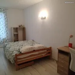 Chambre pour étudiant(e)