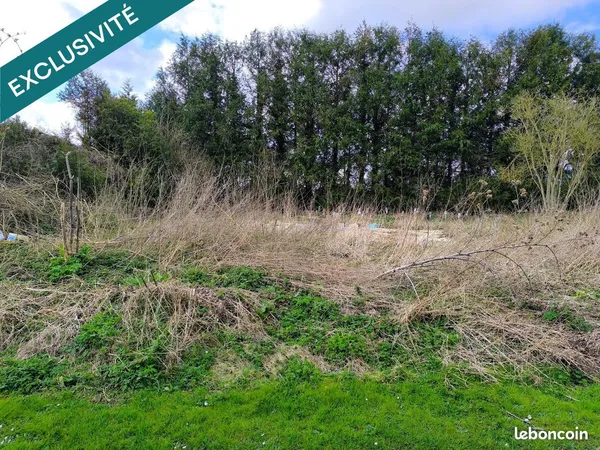 Terrain 746 m² RAVENEL