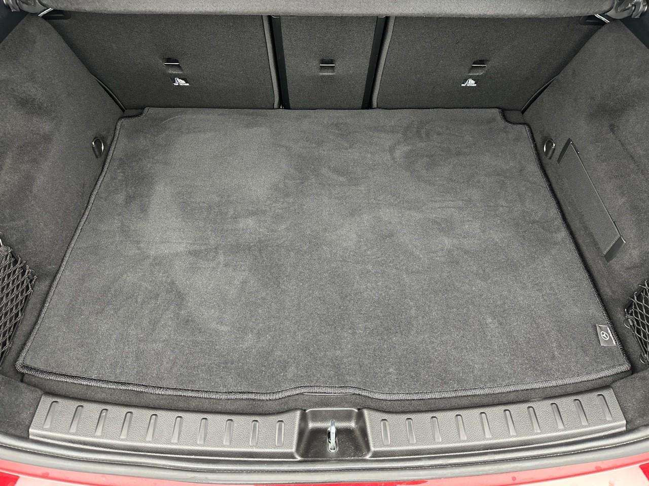 Mercedes Eqa 250+ amg line — photo 6