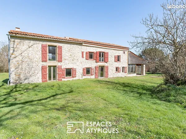 Propriété 8 pièces 347 m²