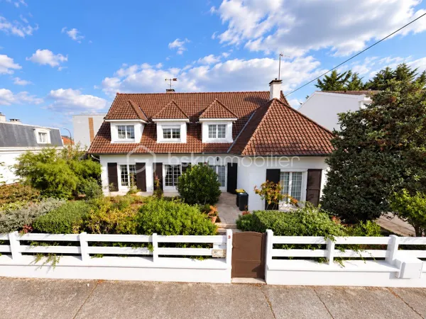 Maison 6 pièces 279 m²