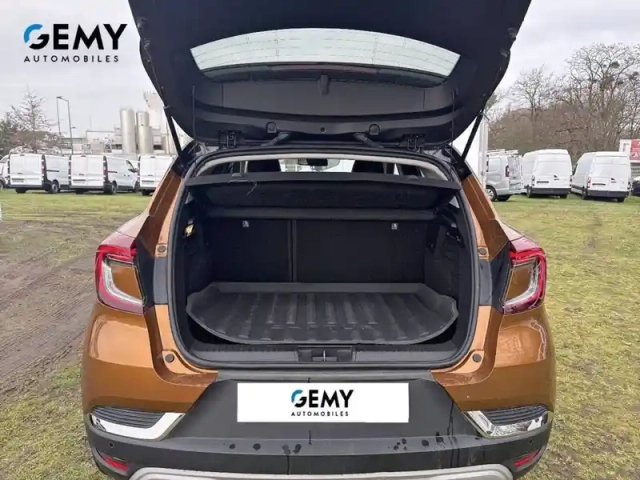 Renault Captur e-tech 145 - 21 — photo 64