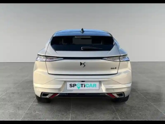 Ds Ds 4 essence 130 perfo line + auto toit ouvrant caméra régulateur adaptatif 1ère main — photo 6