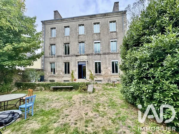 Maison 12 pièces 339 m²