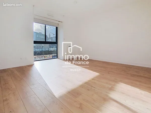 Studio 1 pièce 23 m²