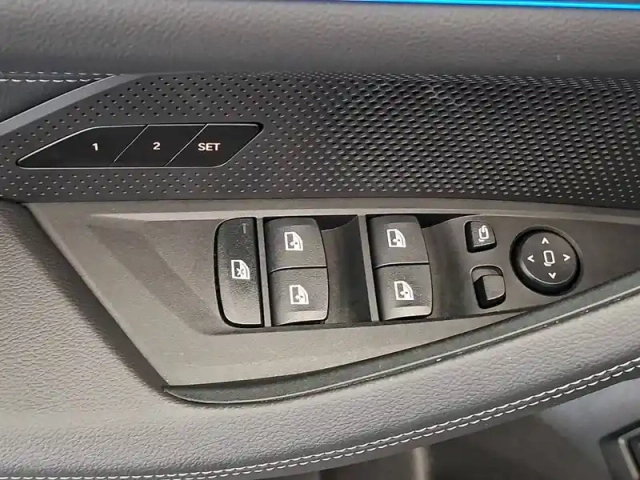 Bmw I4 edrive40 — photo 31