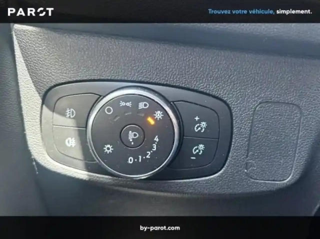 Ford Focus 1.0 flexifuel mhev 125ch st-line x — photo 30