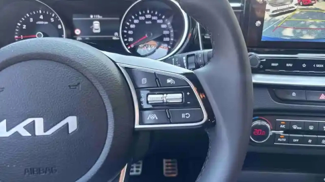Kia Xceed 1.0 t-gdi 100 ch bvm6 — photo 17