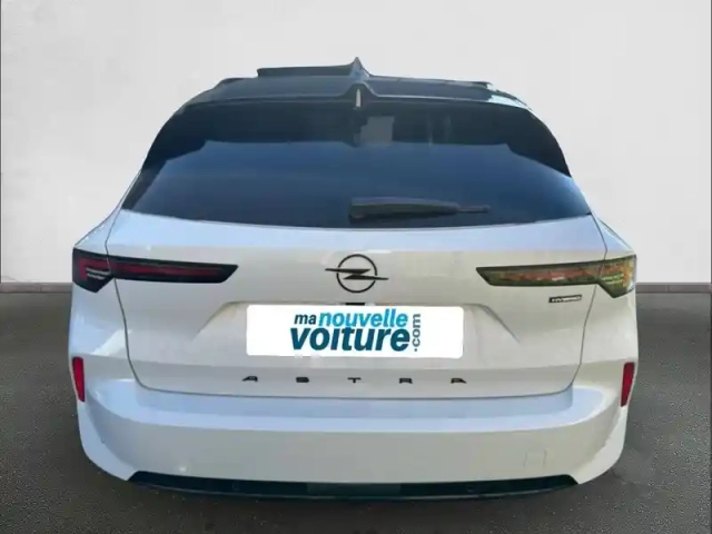 Opel Astra sports tourer 1.2 turbo hybride 145 ch automatique — photo 5