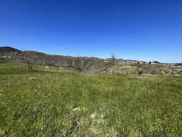 Terrain 1200 m²