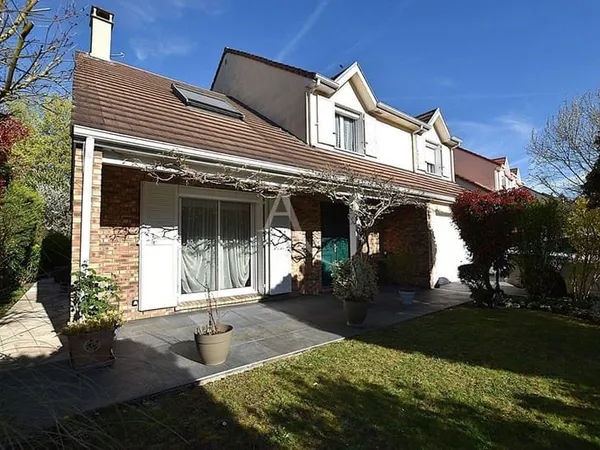 Maison de plain-pied 6 pièces 160 m²