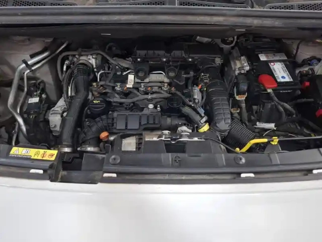 Peugeot Partner fourgon standard 650 kg bluehdi 100 s&amp;s bvm5 — photo 27