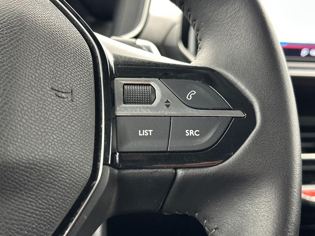Peugeot 2008 puretech 130 s&s eat8 roadtrip — photo 19