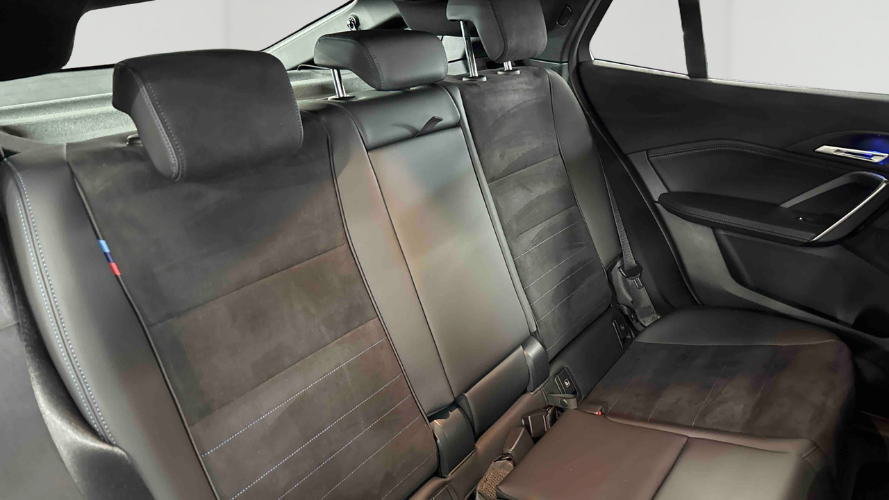 BMW iX2 eDrive20 204ch BVA — photo 24