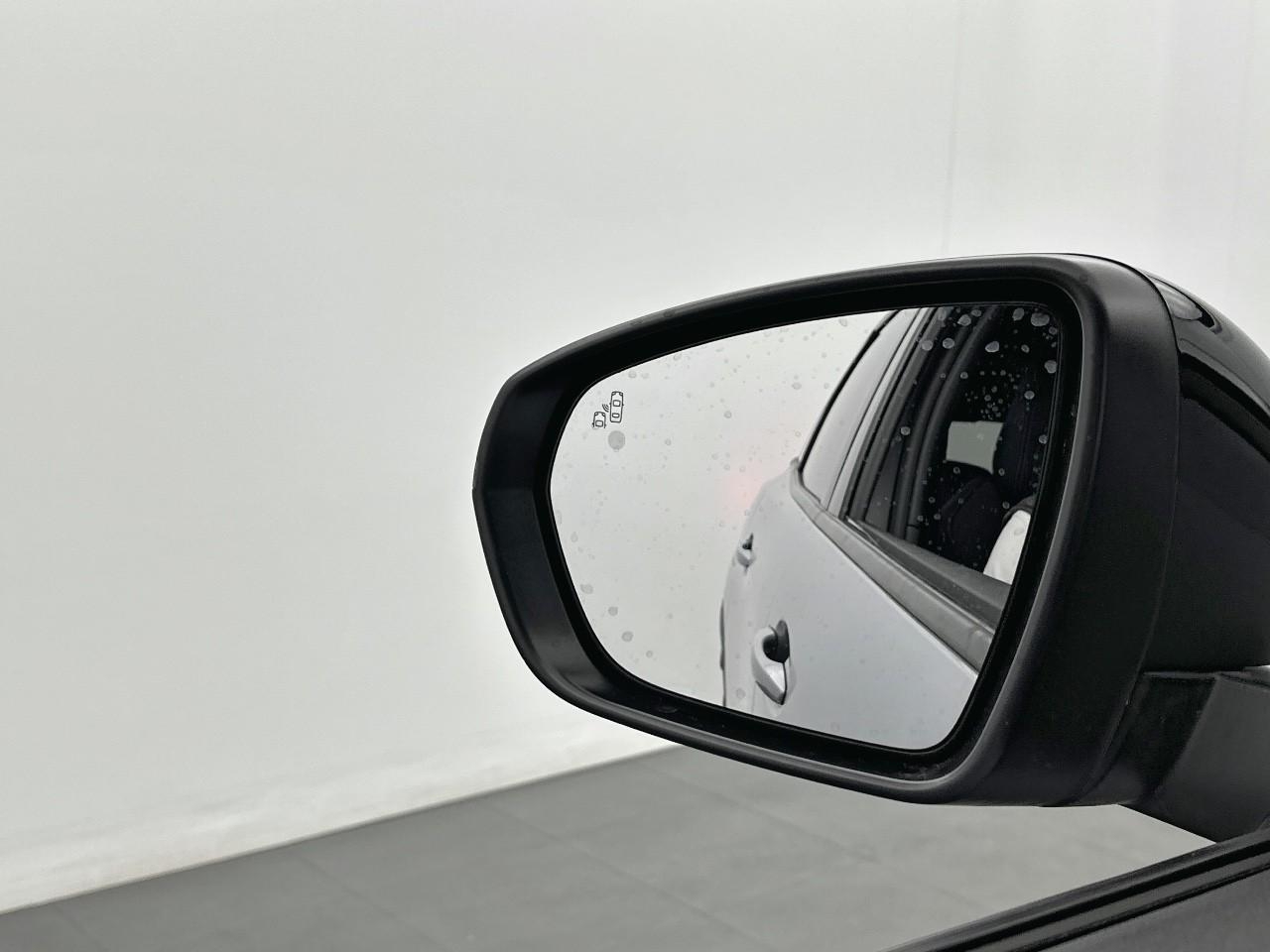 Peugeot 3008 hybrid 225 e-eat8 allure pack — photo 32