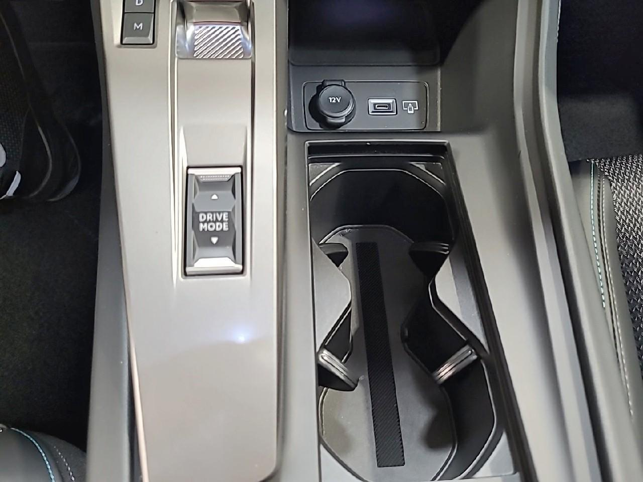 Peugeot 308 puretech 130ch s&s eat8 allure pack — photo 28