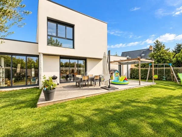 BREST SAINT MARC - Maison contemporaine de 171 m² construite en 2022 (sous garantie décennale)