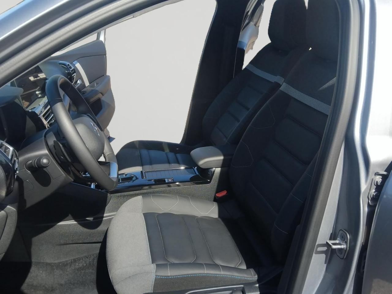 Citroën C4 X puretech 130ch s&s shine eat8 — photo 12