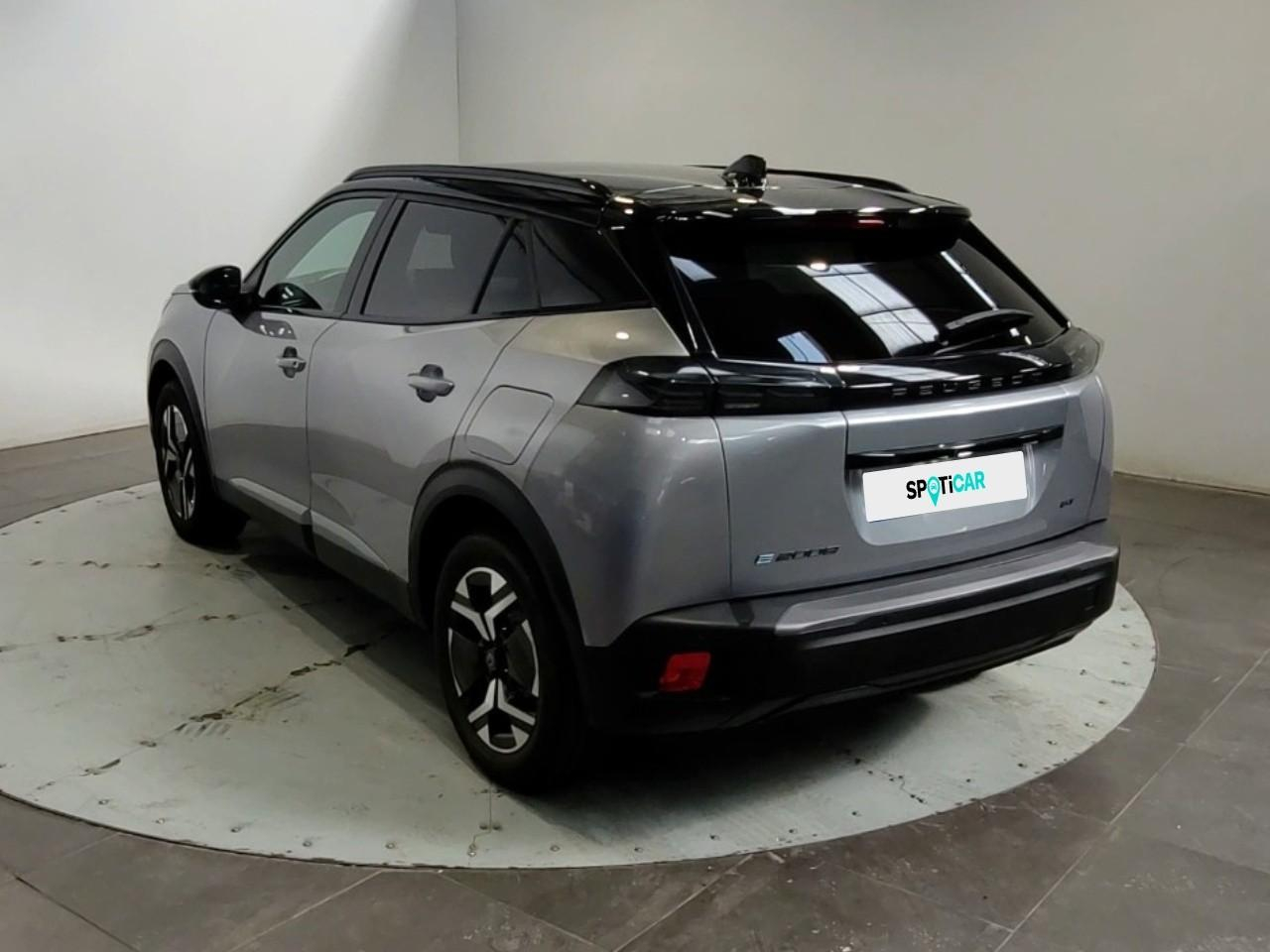 Peugeot 2008 electrique 156 ch 54 kwh gt — photo 3